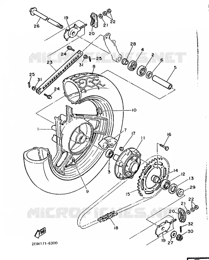 ACHTERWIEL Yamaha MOTO 600 1988 FZ  FZ600