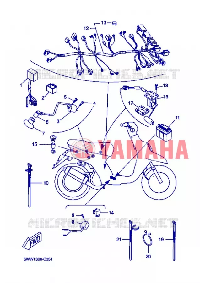ELECTRISCH 2 Yamaha SCOOTER 50 2004 BOOSTER  CW50L